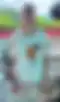 Blurred helper photo preview